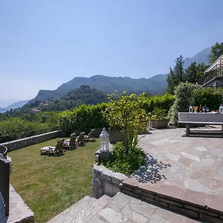 Sleeps 8 *